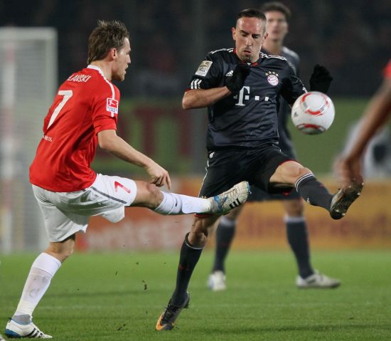 渐渐被拉开 渐渐被拉开