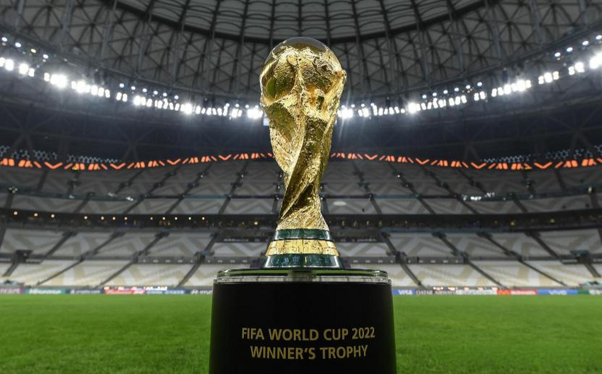 图多尔神换人：替补神锋一击致命，意甲4队全胜